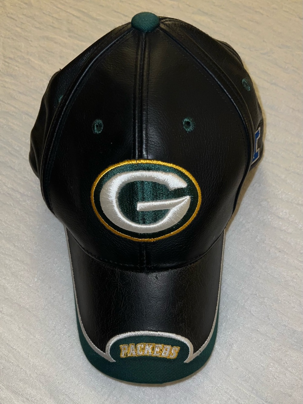 Vintage Y2K Green Bay Packers 100% Leather Reebok NFL Adjustable Hat Cap (Black)